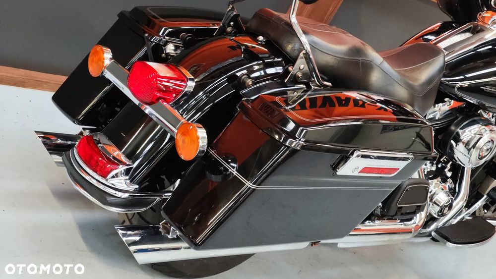 Harley-Davidson Touring Electra Glide - 11