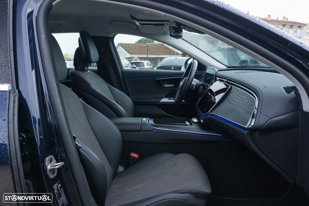 Mercedes-Benz E 300 - 23