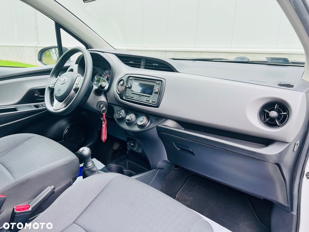 Toyota Yaris 1.0 Active EU6 - 29