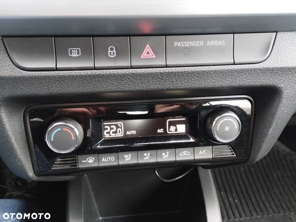 Skoda Fabia - 12