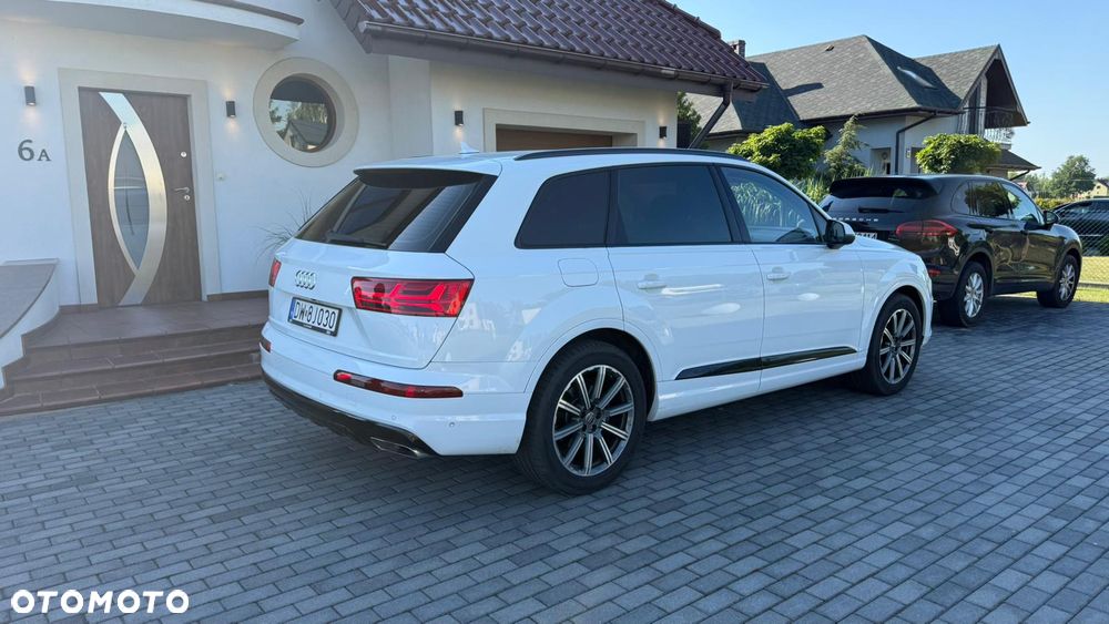 Audi Q7 - 5