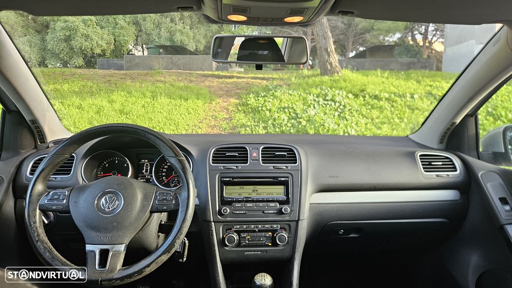 VW Golf 1.6 TDi Confortline - 9
