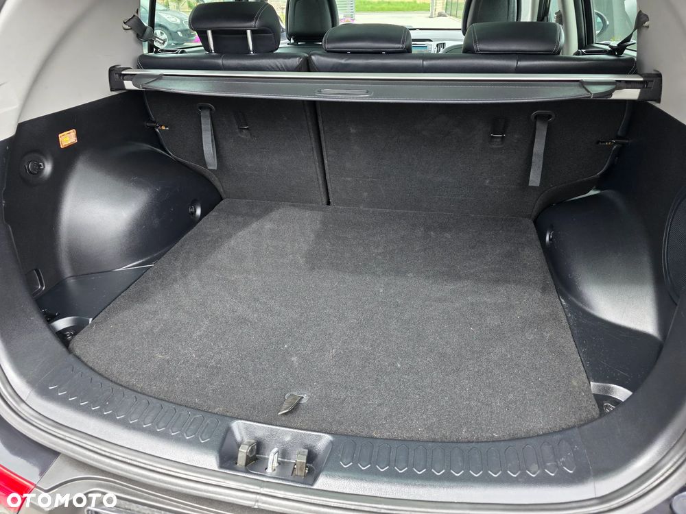Kia Sportage 1.6 GDI 2WD Fifa World Cup Edition - 9