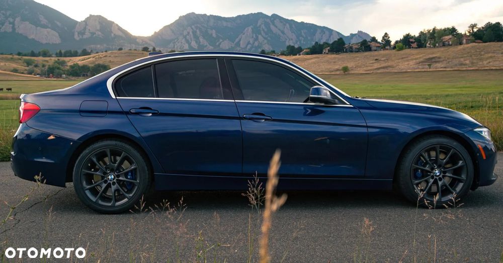 BMW Seria 3 328i xDrive Sport Line - 4