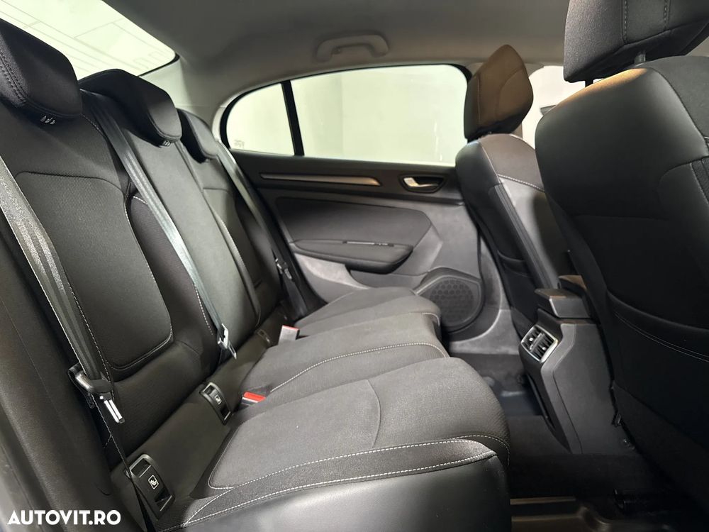 Renault Megane - 13