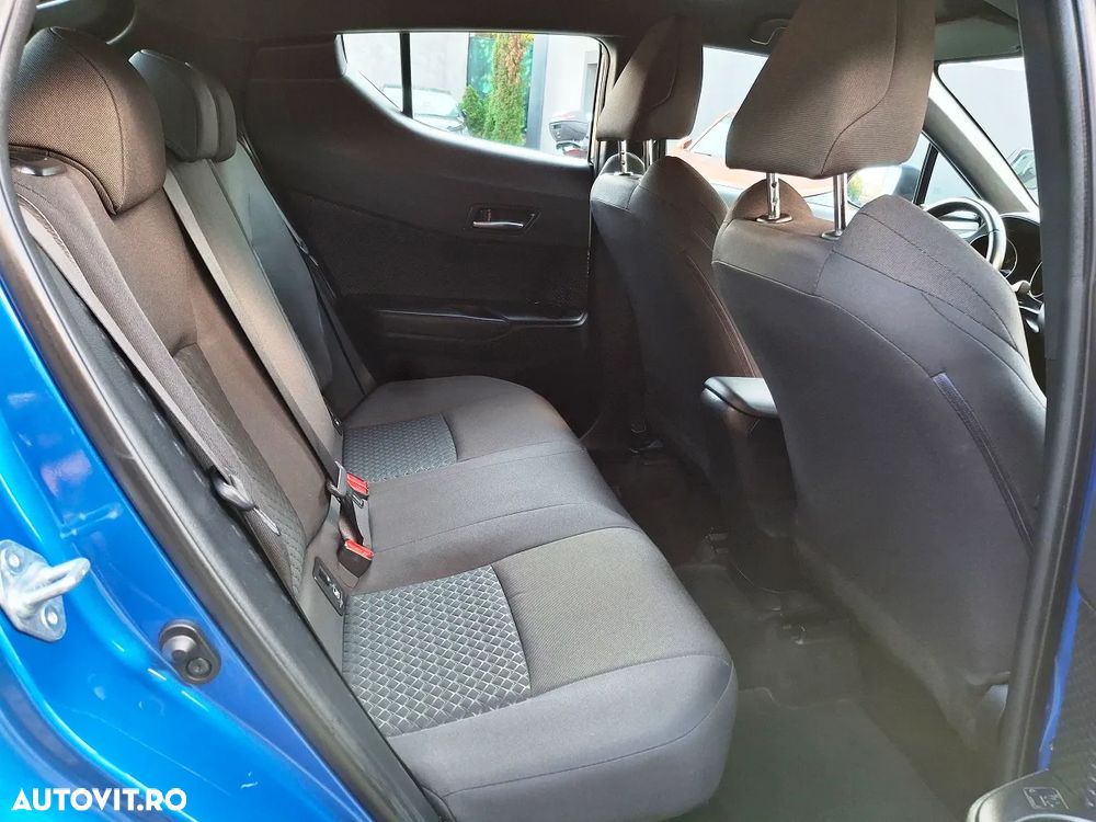 Toyota C-HR 1.8 HSD 122 CP 4x2 CVT Style - 11