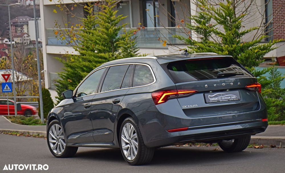 Skoda Octavia 2.0 TDI DSG Sportline - 10
