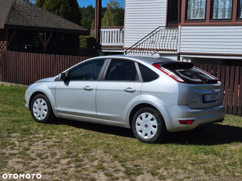 Ford Focus 1.6 16V Sport - 2