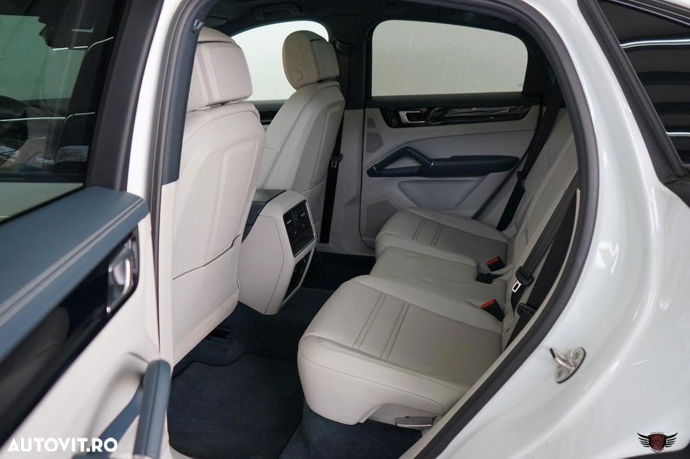 Porsche Cayenne E-Hybrid Tiptronic S - 26