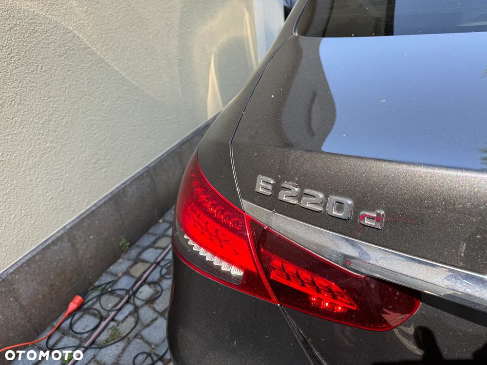 Mercedes-Benz Klasa E 220 d AMG/Avantgarde - 19