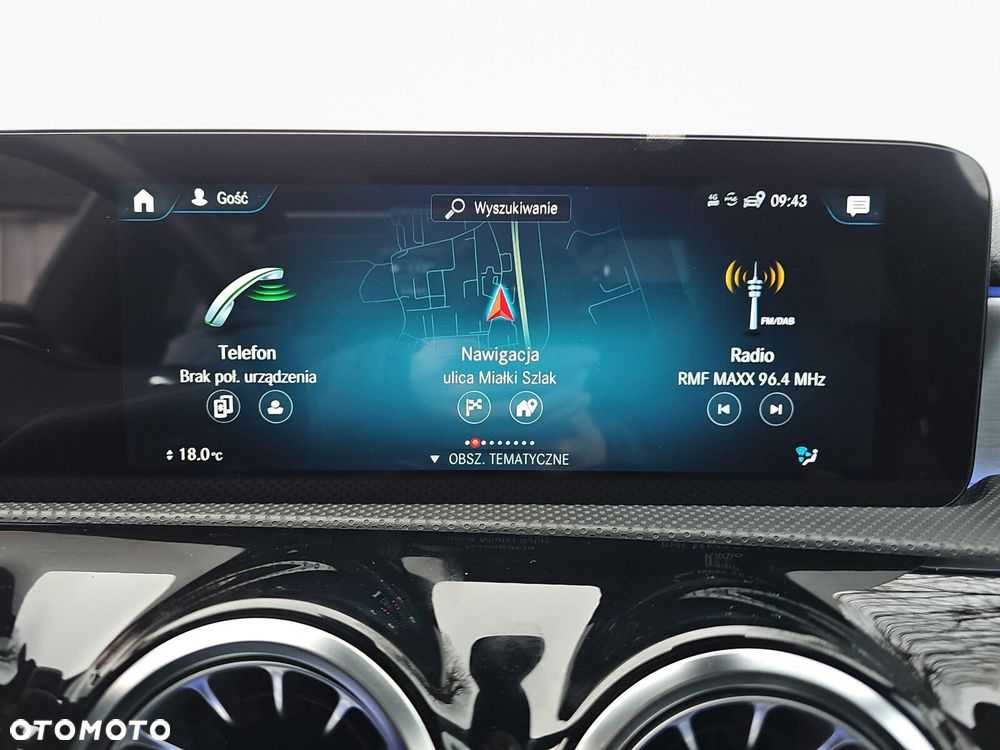 Mercedes-Benz CLA - 25