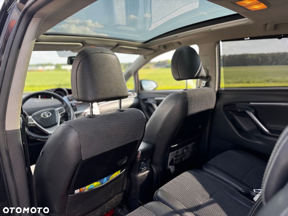 Toyota Verso 2.0 D-4D Prestige 7os - 11