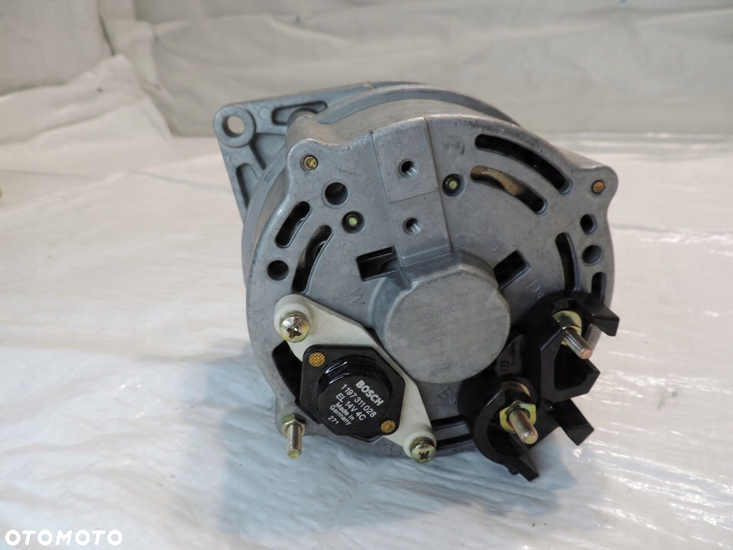 ALTERNATOR Opel Ascona C 90348697 0120488158 - 2