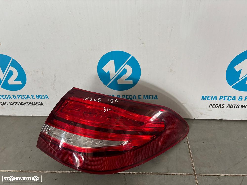 Farolim traseiro direito Mercedes W205 carrinha - 1