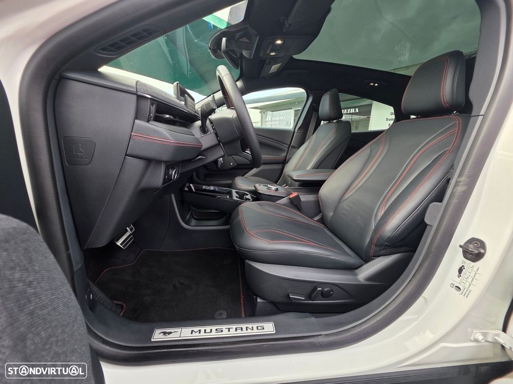Ford Mustang Mach-E 87 kWh Premium AWD - 13