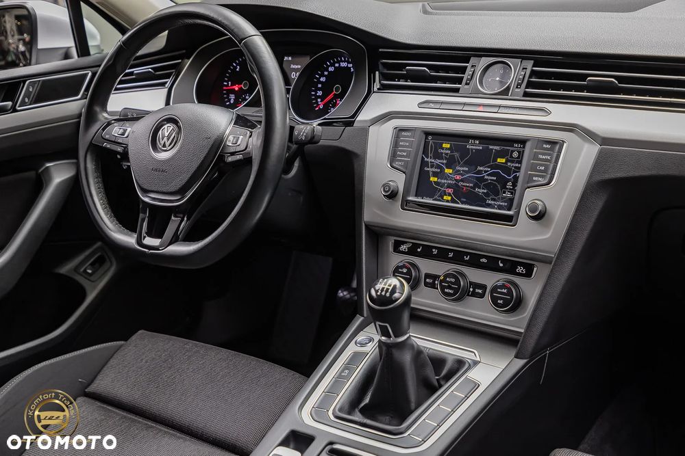 Volkswagen Passat 2.0 TDI BMT Comfortline - 18