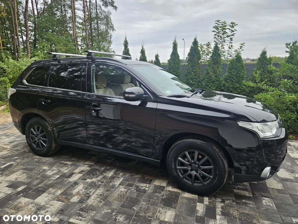 Mitsubishi Outlander - 22