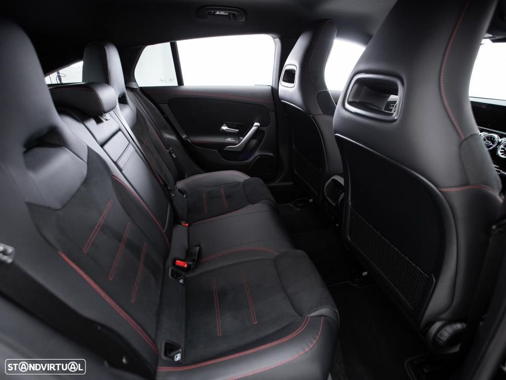 Mercedes-Benz CLA 180 d Shooting Brake AMG Line Aut. - 12