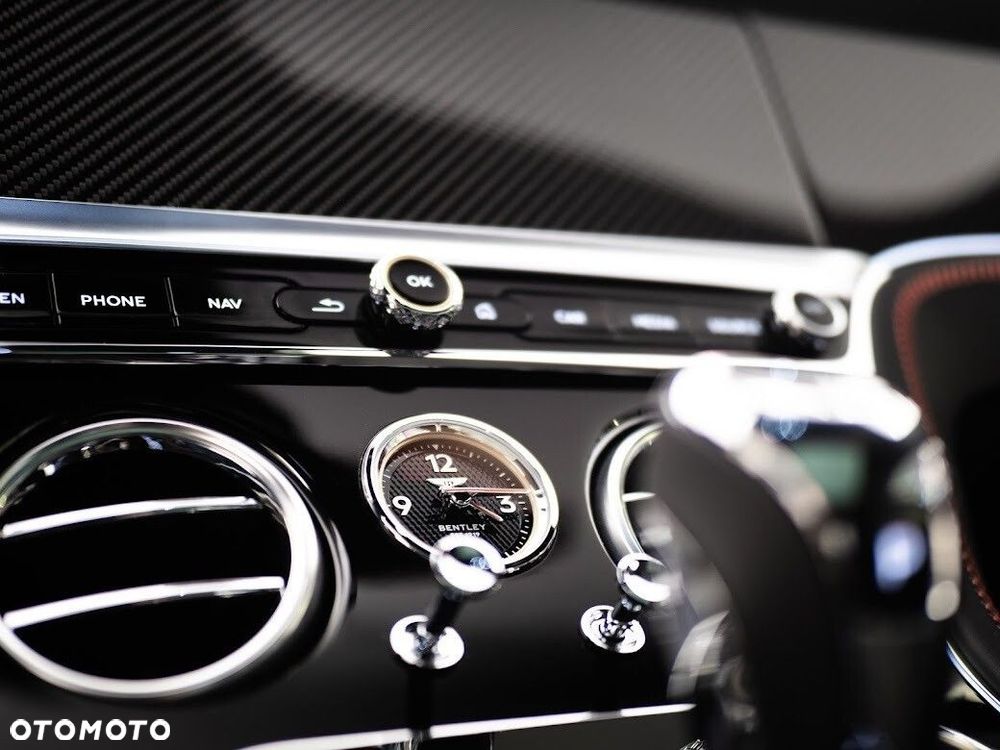 Bentley Continental GT - 16