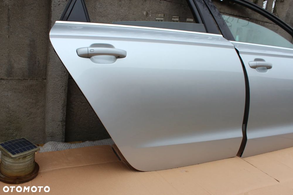 DRZWI PRZEDNIE TYLNE PRAWE AUDI A6 C7 AVANT LY5Q 2015 - 30