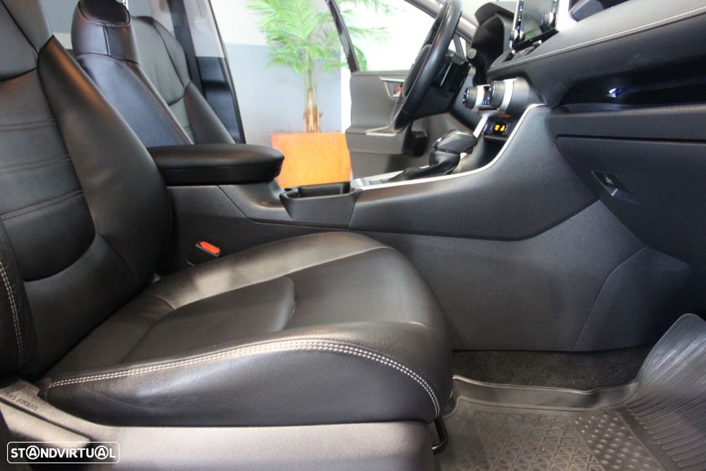 Toyota RAV4 2.5 HDF Exclusive P.Luxury - 12