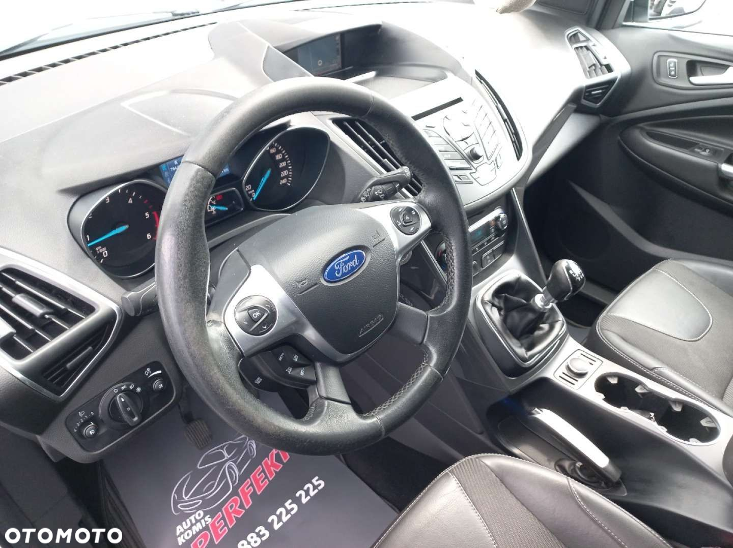 Ford Kuga - 11
