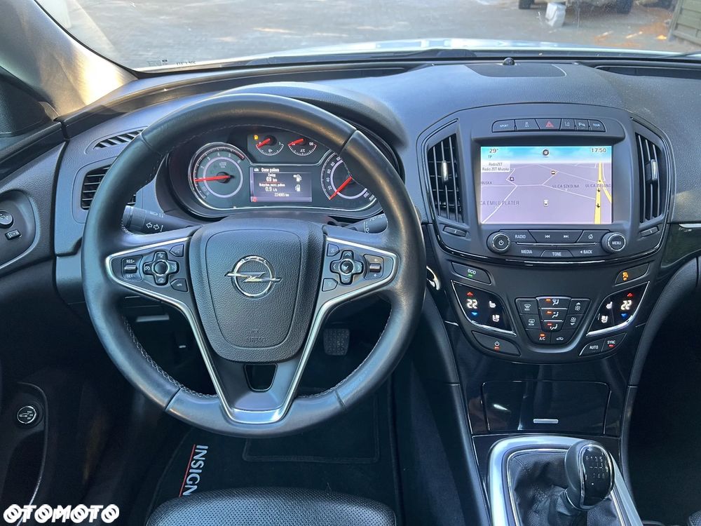 Opel Insignia - 24