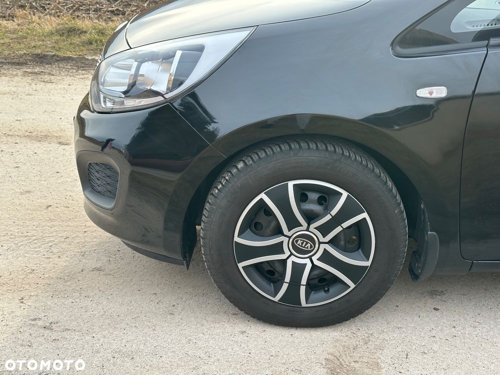 Kia Rio - 10