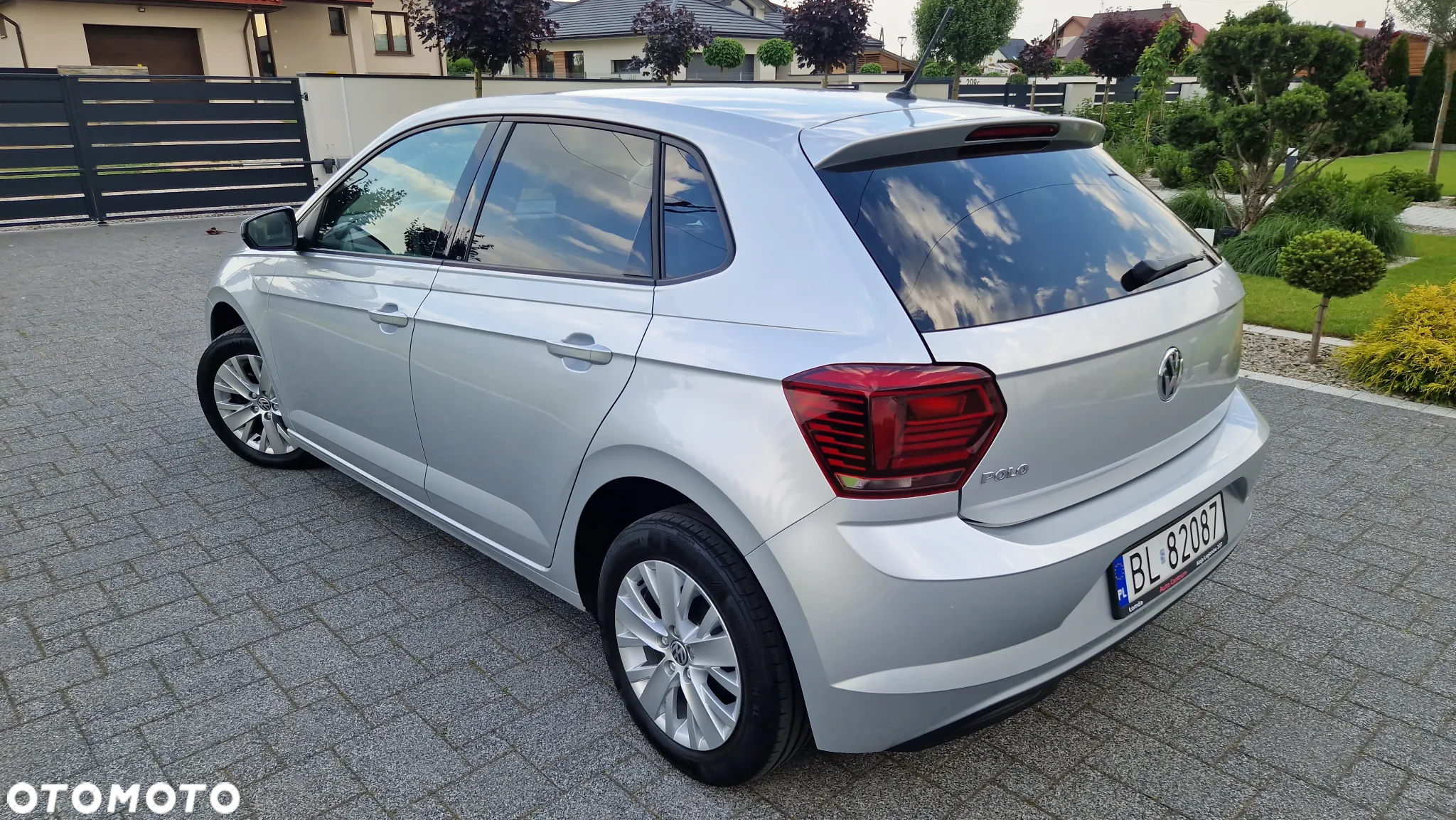 Volkswagen Polo 1.6 TDI SCR Comfortline - 4