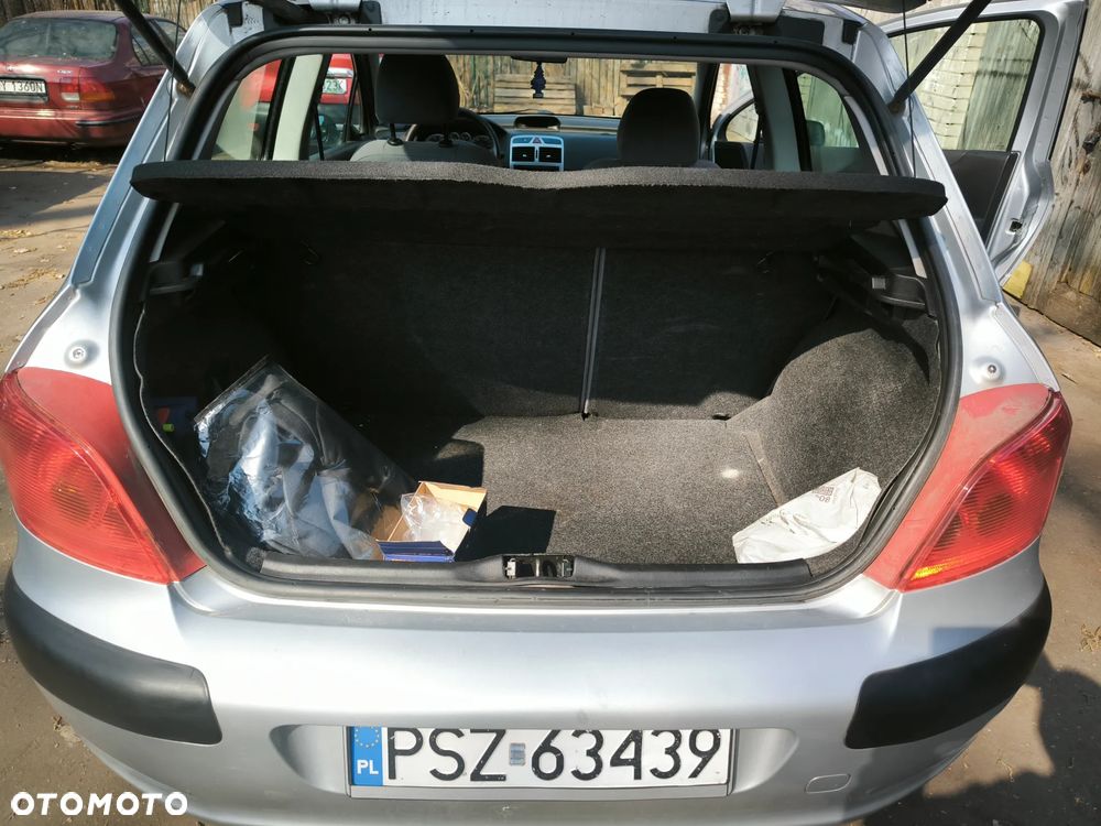 Peugeot 307 1.4 XR - 8