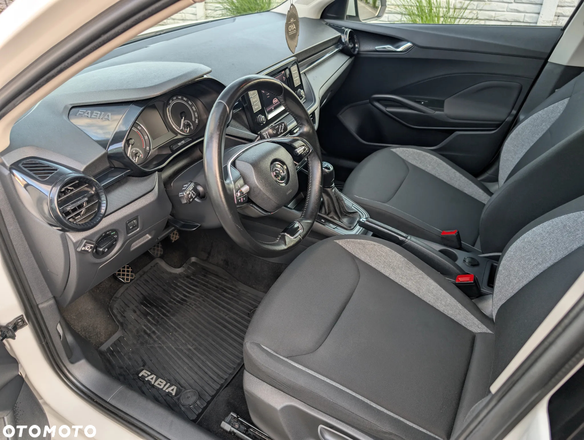 Škoda FABIA - 14