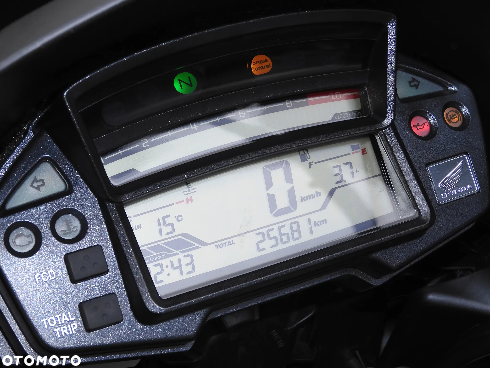 Honda VFR - 29
