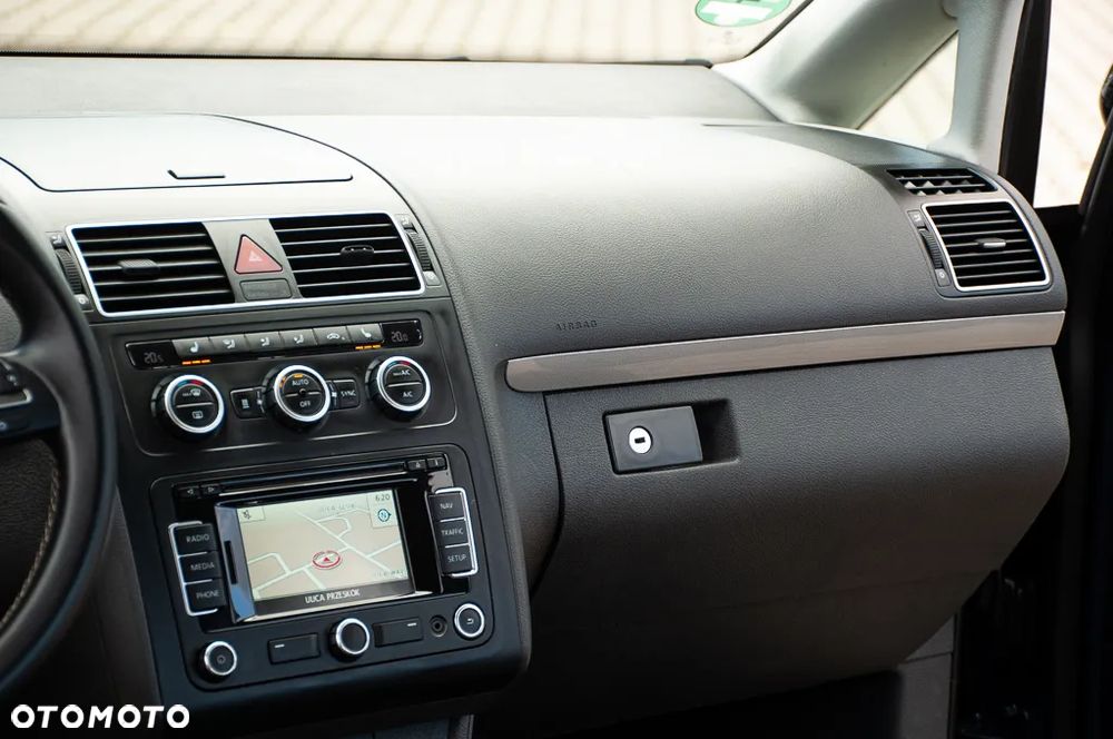 Volkswagen Touran 1.6 TDI DPF MATCH - 26