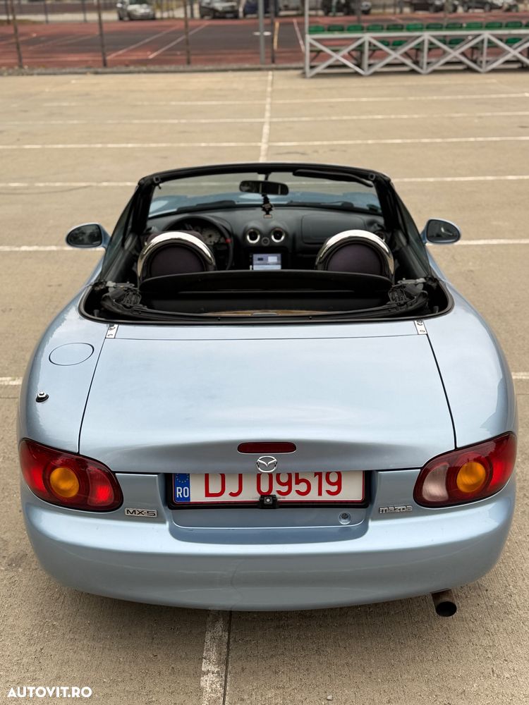 Mazda MX-5 1.6i - 12