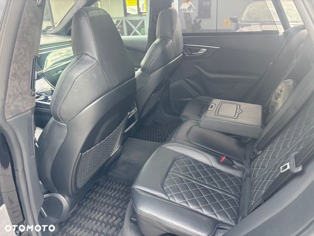 Audi Q8 - 14
