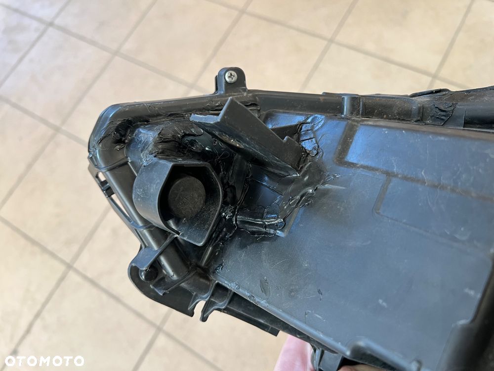 LEXUS RX IV 4 RX450H 19-22R LAMPA PRAWA PRZEDNIA PRAWY PRZÓD KOITO 48-212 - 11
