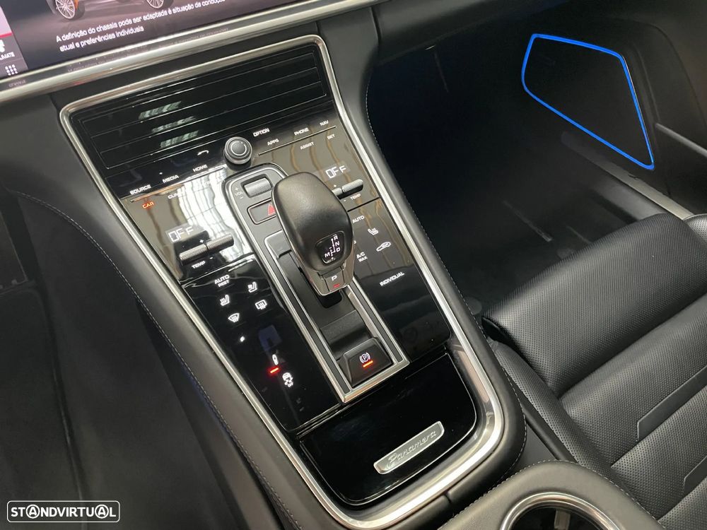 Porsche Panamera Turbo S E-Hybrid - 35