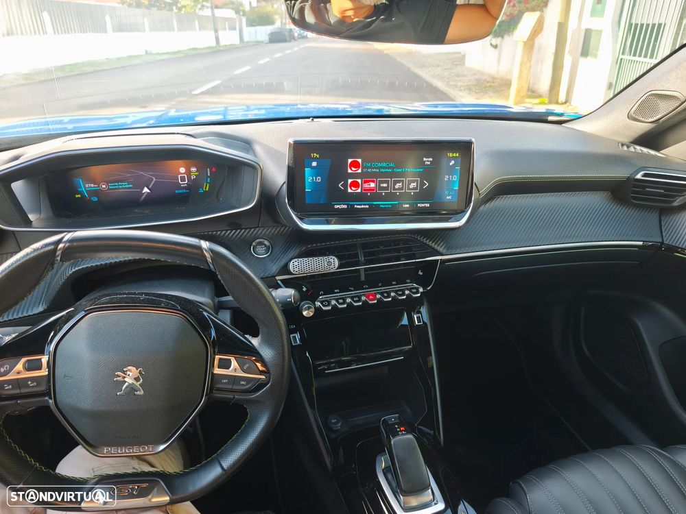 Peugeot e-2008 GT - 7