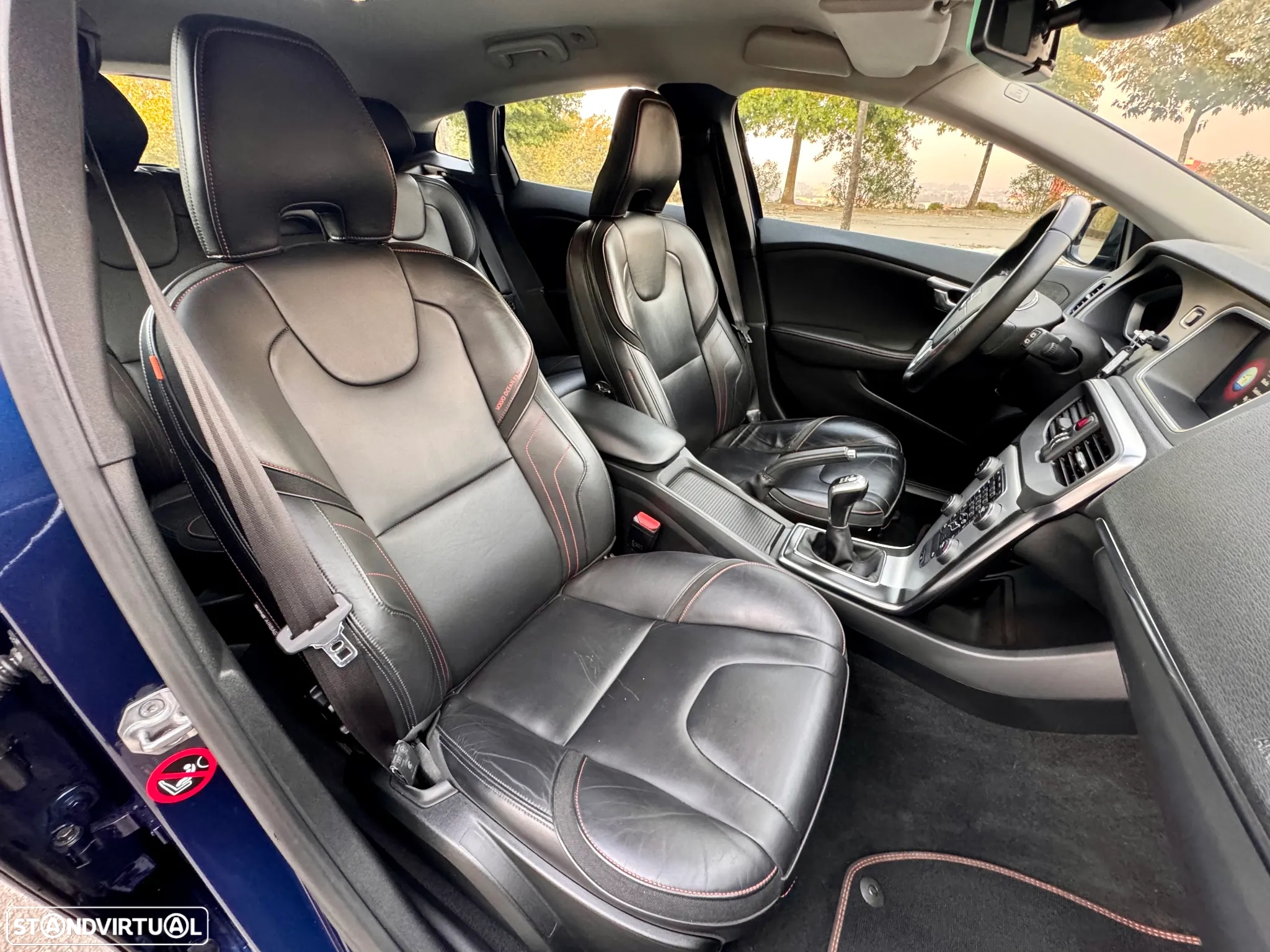 Volvo V40 1.6 D2 VOR - 23