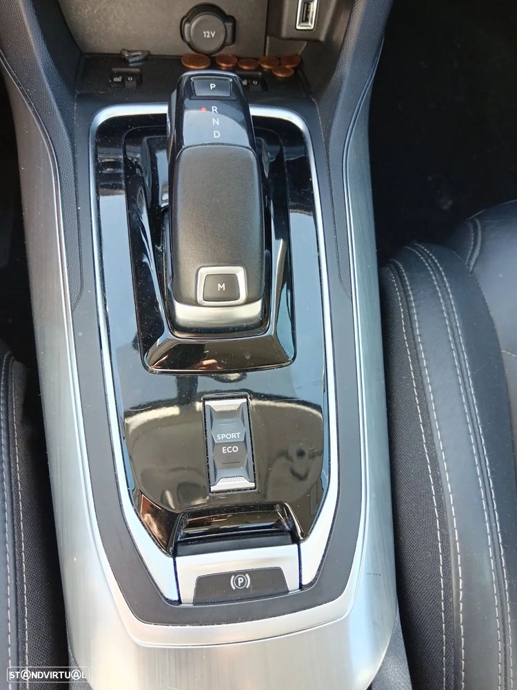 Peugeot 308 - 6