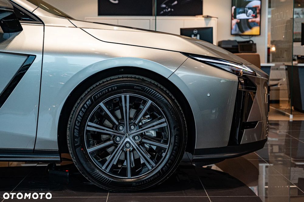 Lexus ES - 9