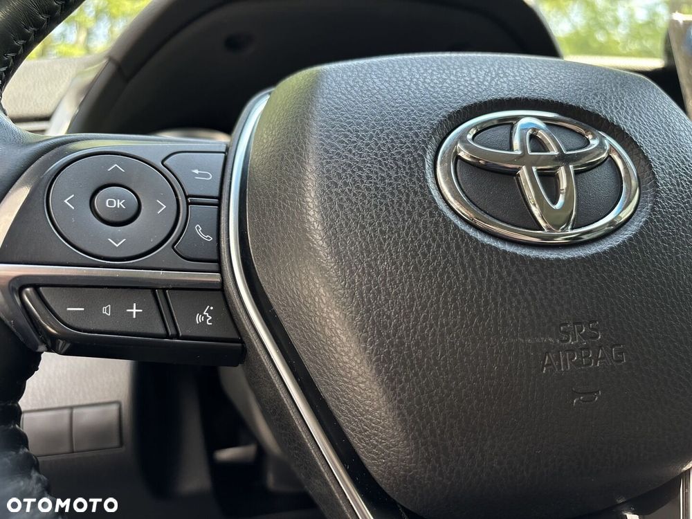 Toyota Camry 2.5 Hybrid Comfort CVT - 25