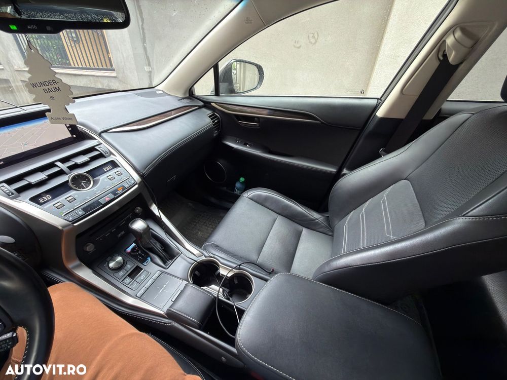 Lexus Seria NX 300h E-FOUR Luxury Line - 7