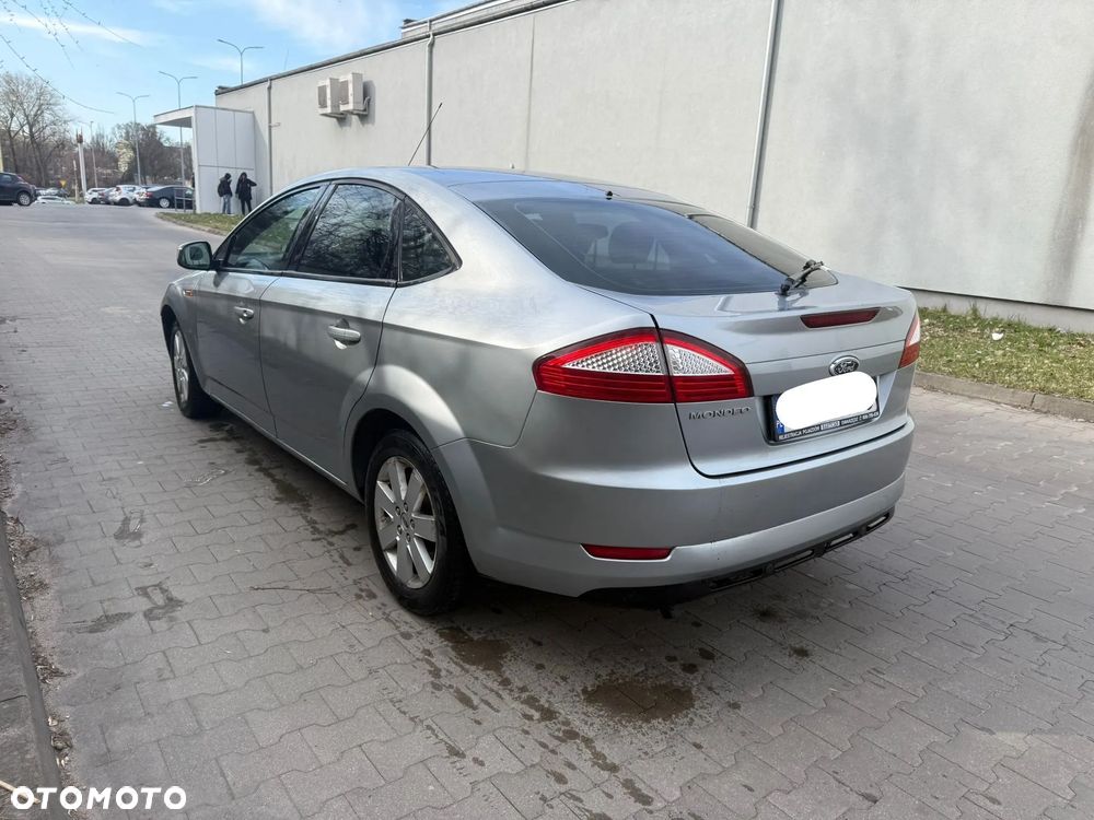 Ford Mondeo 1.6 Ghia - 5