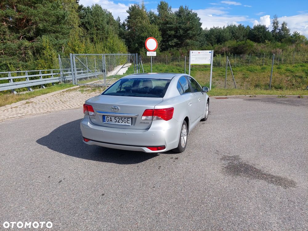 Toyota Avensis 1.8 Premium MS - 2