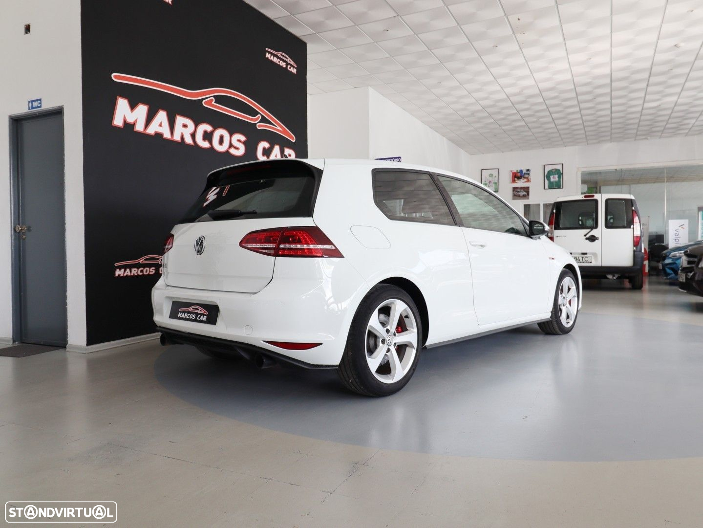 VW Golf 2.0 TSi GTi Performance - 5