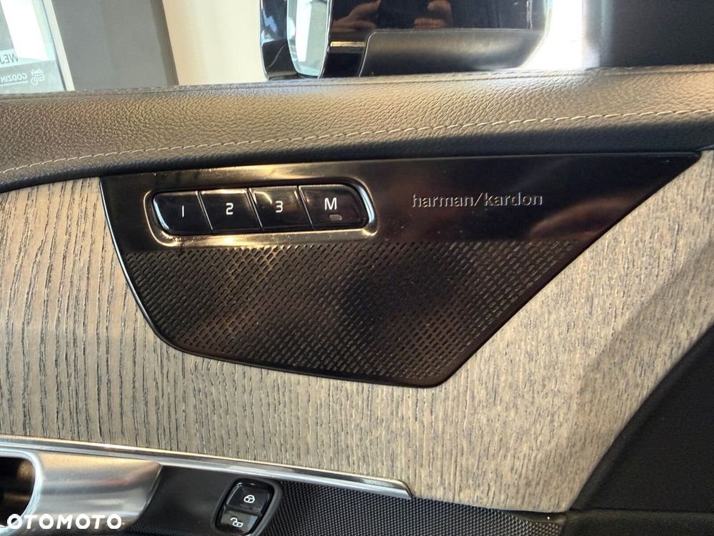 Volvo XC 90 - 27