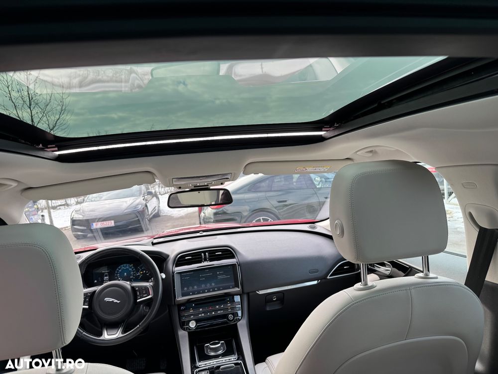 Jaguar F-Pace 20d AWD Aut. Prestige - 23