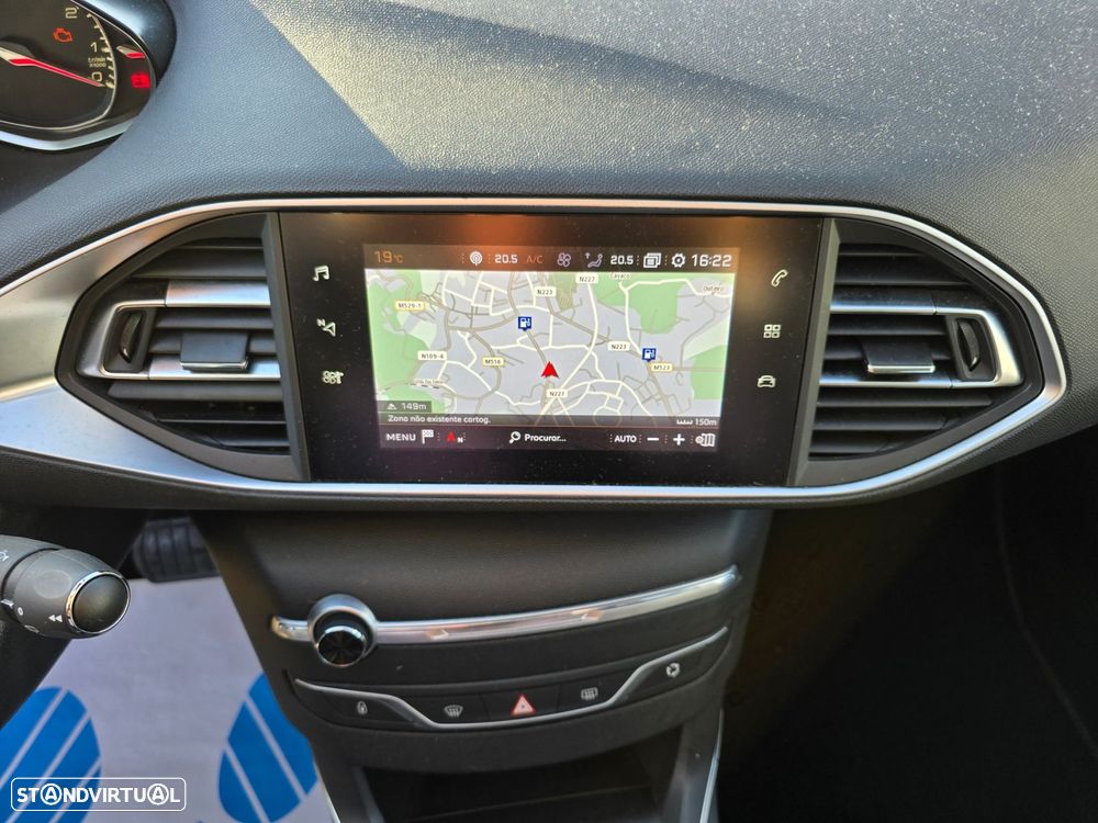 Peugeot 308 1.2 PureTech Allure EAT8 - 35