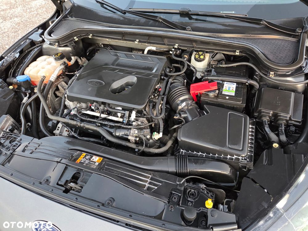 Ford Focus 1.5 EcoBoost Titanium - 12